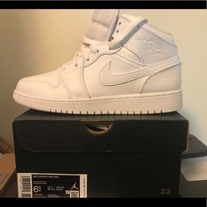 Kids Jordan 1 white